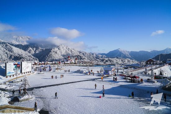 西嶺雪山